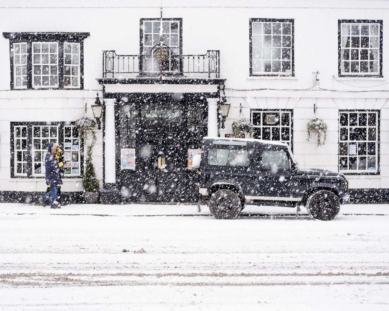 Defender 90 in the Snow